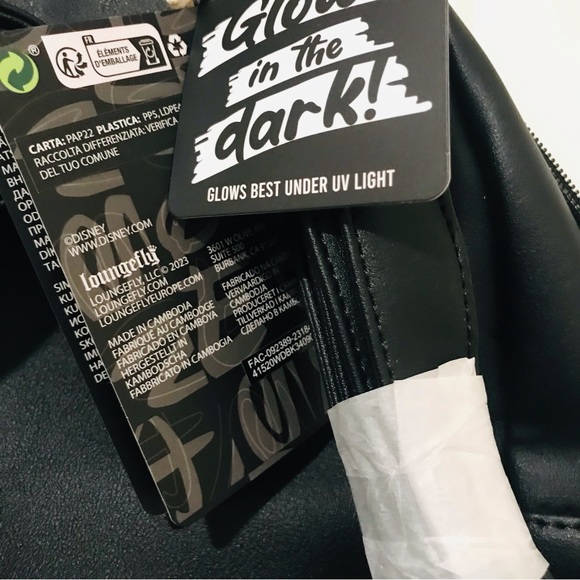 Disney Loungefly Stitch Glow in The Dark Mini Backpack - Picture 5 of 5